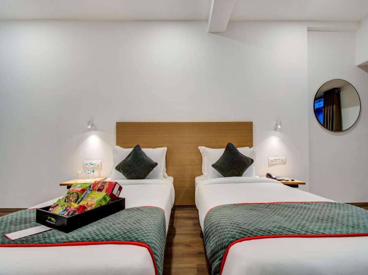 Hôtel Oyo Townhouse 66 Nagpur Station Ca Road Extérieur photo